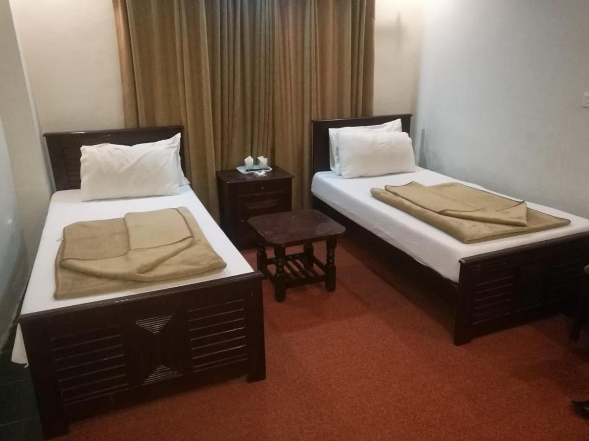 Hotel Burj Al Hateem Rawalpindi Bagian luar foto