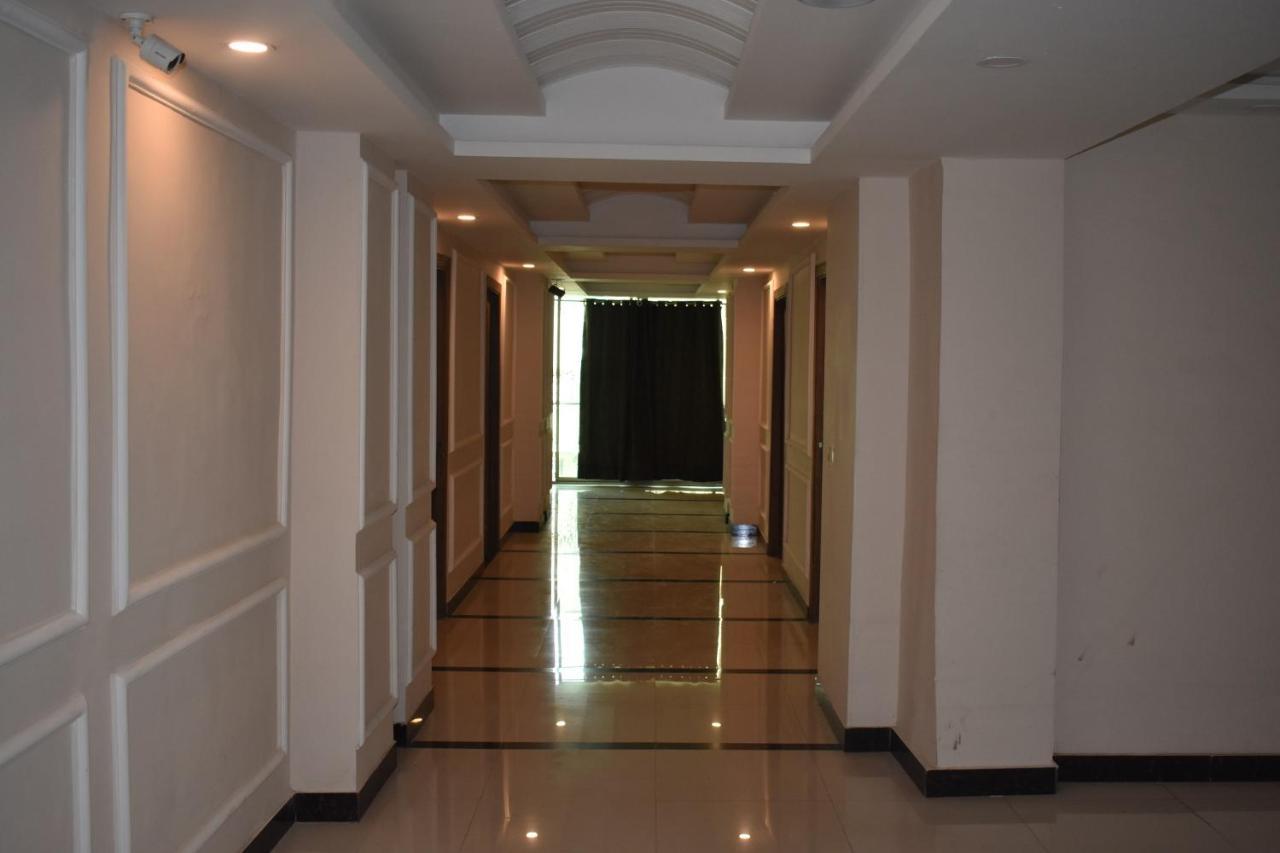 Hotel Burj Al Hateem Rawalpindi Bagian luar foto